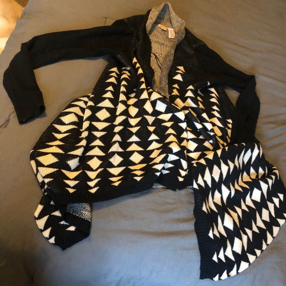 Flowy Aztec Pattern Sweater